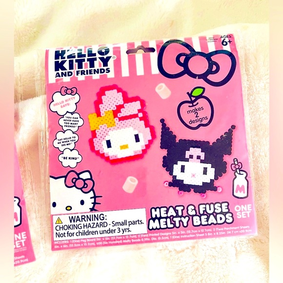 HELLO KITTY & FRIENDS Heat and Fuse Melty Beads and Crafts (Set of 2) - Picture 3 of 9